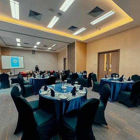 Anara Sky Kualanamu Hotel Medan Dış mekan fotoğraf