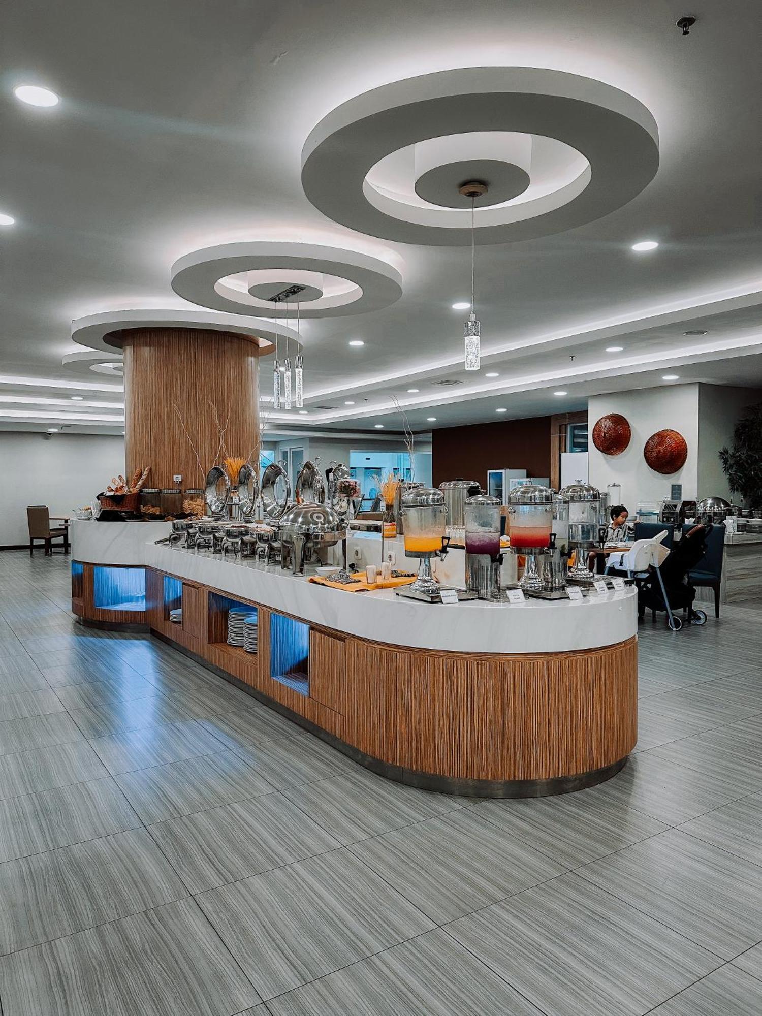 Anara Sky Kualanamu Hotel Medan Dış mekan fotoğraf