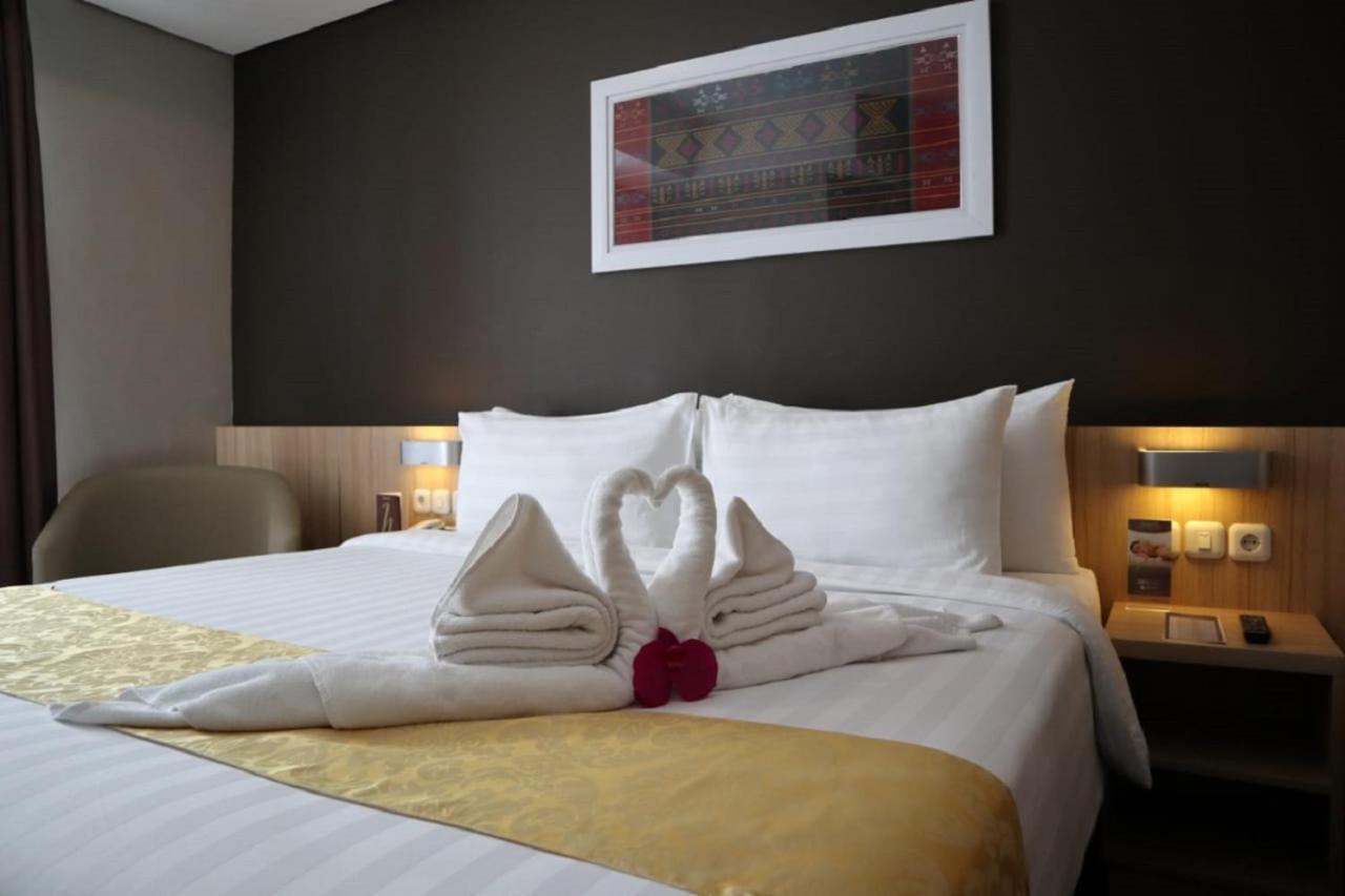 Anara Sky Kualanamu Hotel Medan Dış mekan fotoğraf