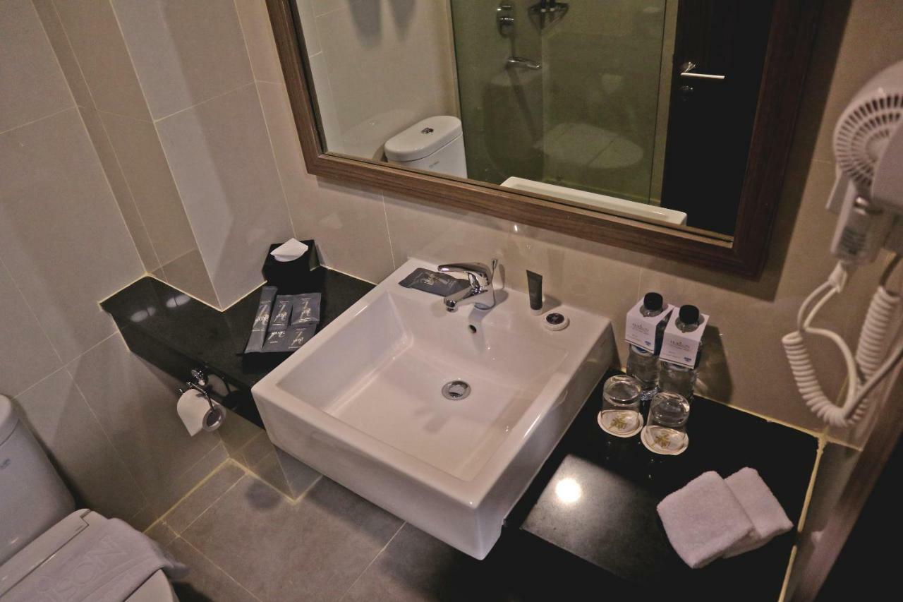 Anara Sky Kualanamu Hotel Medan Dış mekan fotoğraf